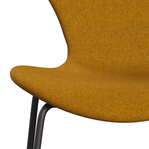 Fritz Hansen 3107 Židle plné čalounění, teplý grafit/divina melange ocher žlutá