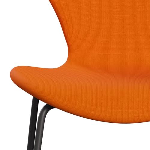 Fritz Hansen 3107 židle plné čalounění, teplý grafit/sláva oranžová (F63077)