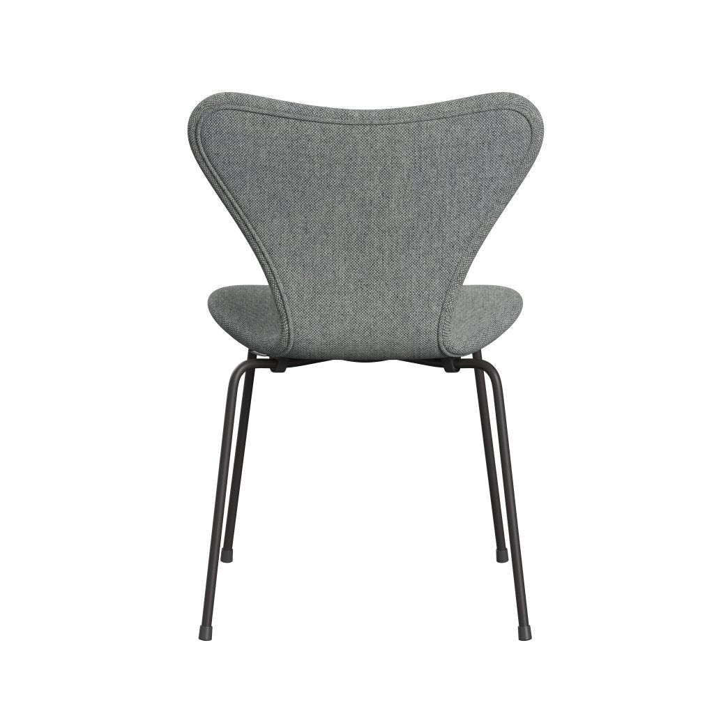 Fritz Hansen 3107 Chair Full Upholstery, Warm Graphite/Hallingdal White Grey