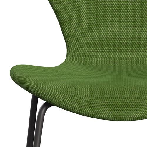 Fritz Hansen 3107 židle plné čalounění, teplé grafitové/ocelářské trio Grass Green