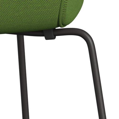 Fritz Hansen 3107 židle plné čalounění, teplé grafitové/ocelářské trio Grass Green