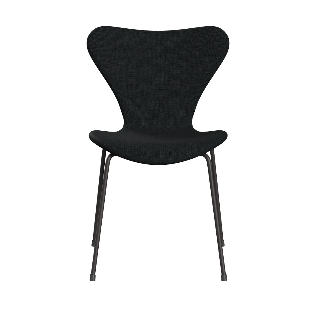 Fritz Hansen 3107 židle plné čalounění, teplý grafit/Sunniva 2 Black (SV193)