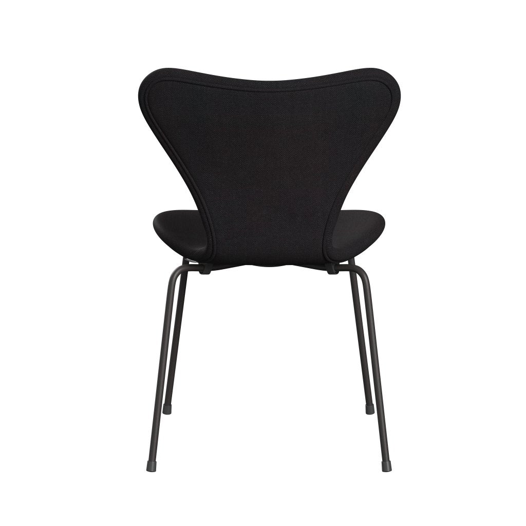 Fritz Hansen 3107 židle plné čalounění, teplý grafit/Sunniva 2 Black (SV683)