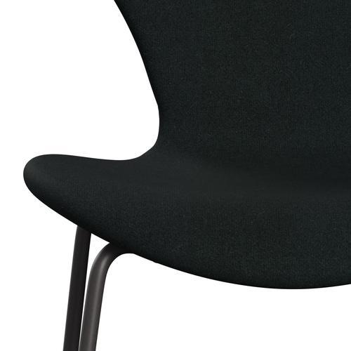 Fritz Hansen 3107 židle plné čalounění, teplý grafit/tonus černá