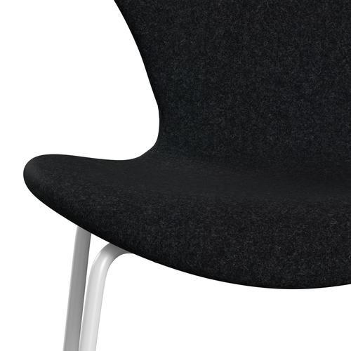 Fritz Hansen 3107 židle plné čalounění, bílá/divina md černá