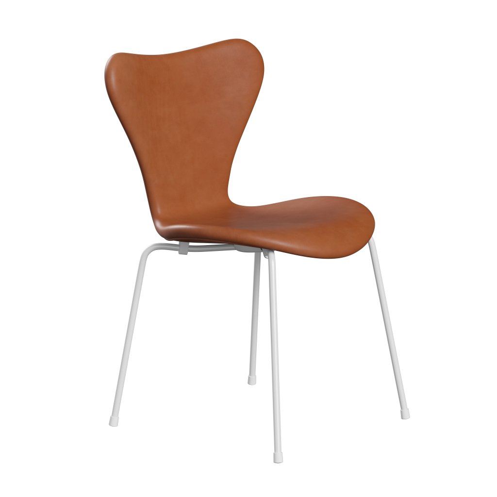 Fritz Hansen 3107 Chair Full Upholstery, White/Grace Walnut