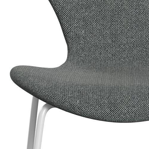 Fritz Hansen 3107 Chair Full Upholstery, White/Hallingdal White Black