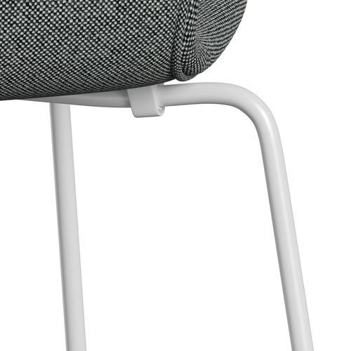 Fritz Hansen 3107 Chair Full Upholstery, White/Hallingdal White Black