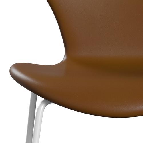 Fritz Hansen 3107 židle plné čalounění, bílý/měkký ořech