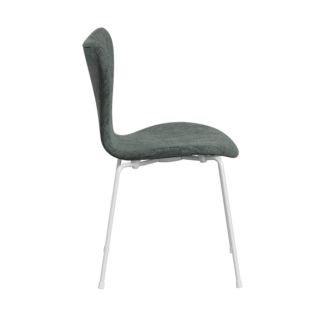 Fritz Hansen 3107 Chair Full Upholstery, White/Sunniva 2 Black/White