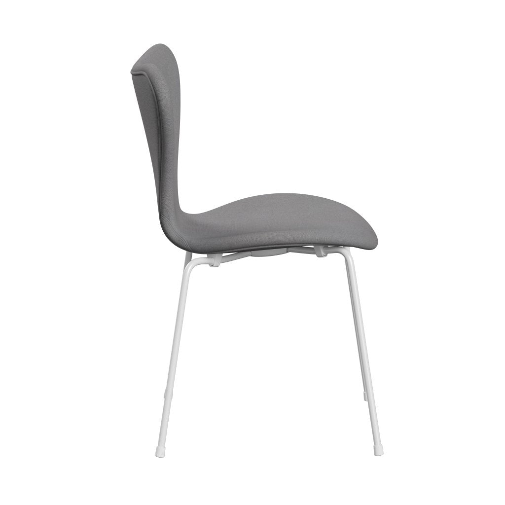 Fritz Hansen 3107 Chair Full Upholstery, White/Tonus Light Grey