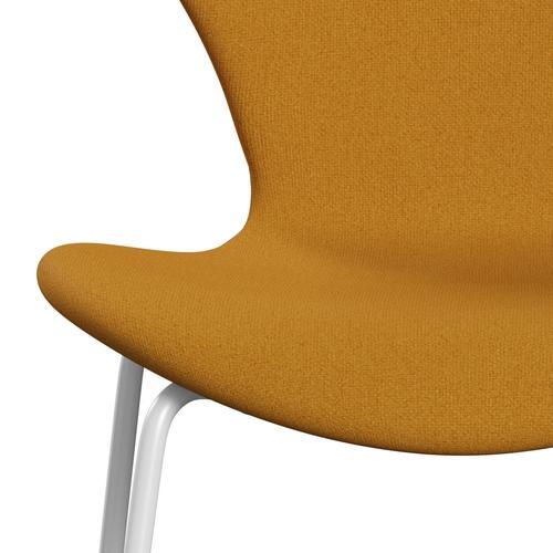 Fritz Hansen 3107 židle plné čalounění, bílá/tonus teplá žlutá