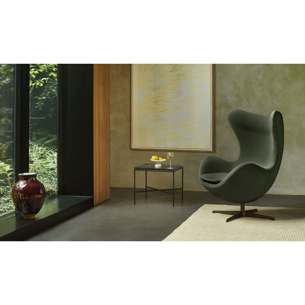 Fritz Hansen The Egg Lounge Chair Leather, Brown Bronz/Grace Walnut