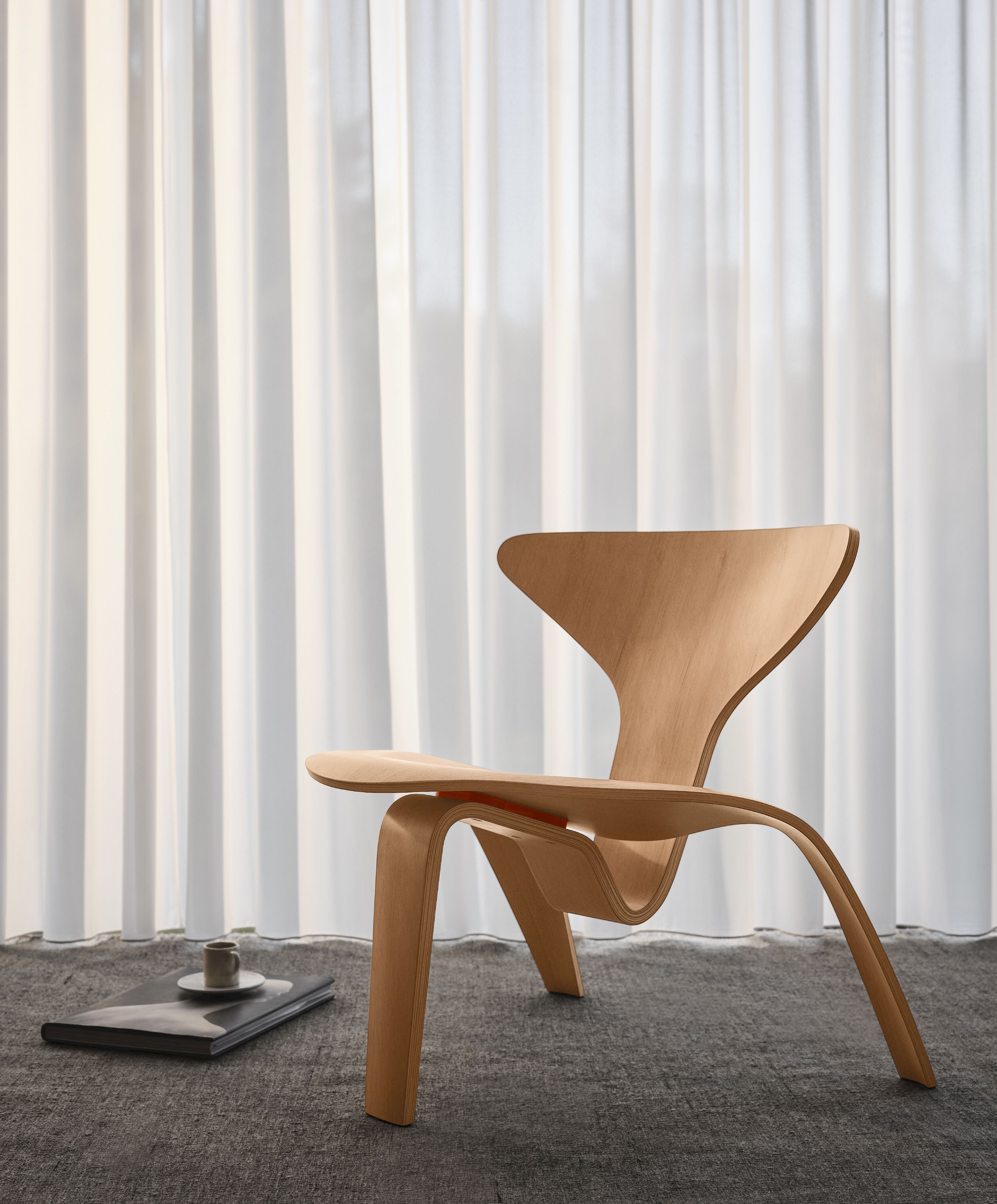 Fritz Hansen Pk0 A Lounge Chair, švýcarská kamenná borovice