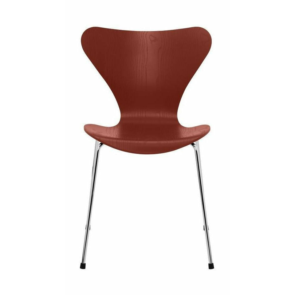Fritz Hansen Series 7 židle obarvená popel benátská červená skořápka, chromovaná ocelová základna