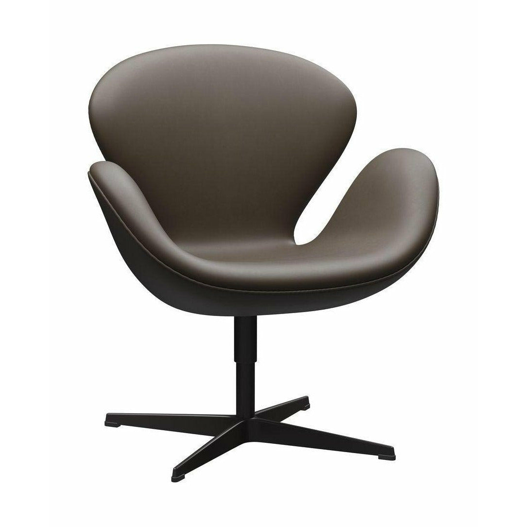 Fritz Hansen Svanen Lounge Chair Leather, černá/esenciální tmavě hnědá