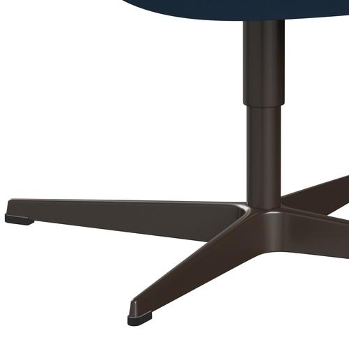 Lounge židle Fritz Hansen Swan, Brown Bronze/Comfort Light Blue (01124)