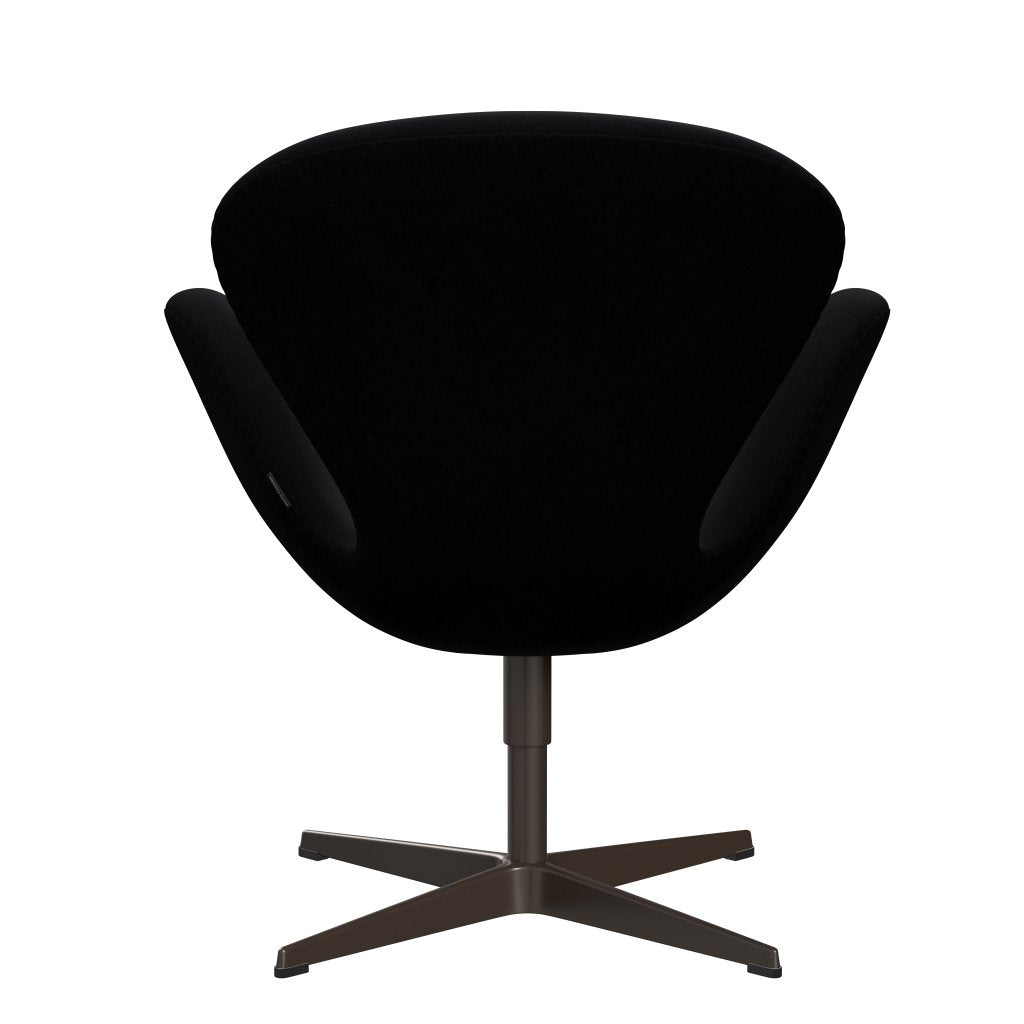 Lounge židle Fritz Hansen Swan, Brown Bronze/Comfort Black (00050)