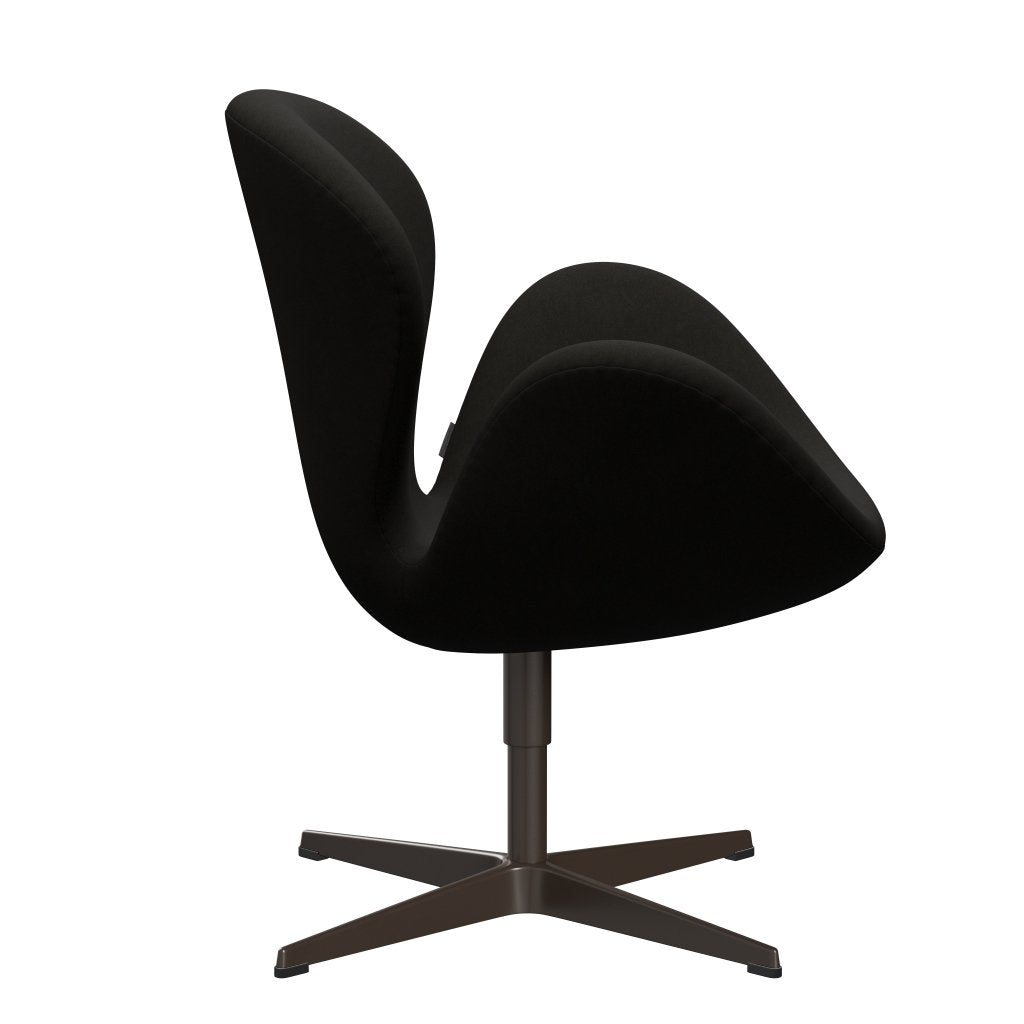 Lounge židle Fritz Hansen Swan, Brown Bronze/Comfort Black (61013)