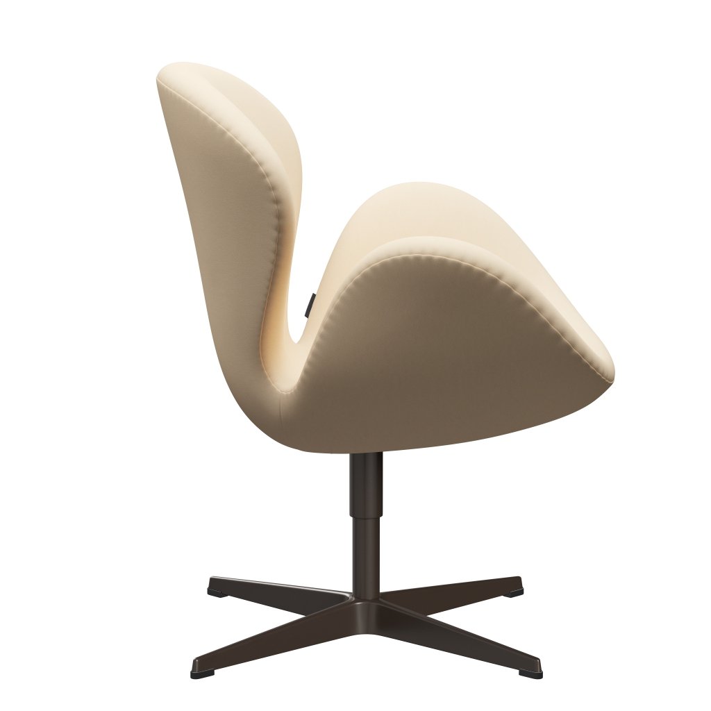 Fritz Hansen Swan Lounge Chair, Brown Bronz/Comfort White/Beige