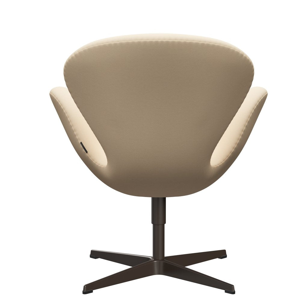 Fritz Hansen Swan Lounge Chair, Brown Bronz/Comfort White/Beige