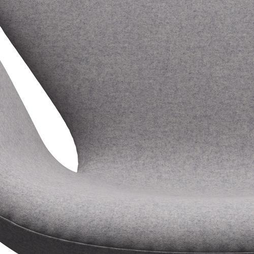 Fritz Hansen Swan Lounge Chair, Satin Brushed Aluminium/Divina Md Cool Light Grey