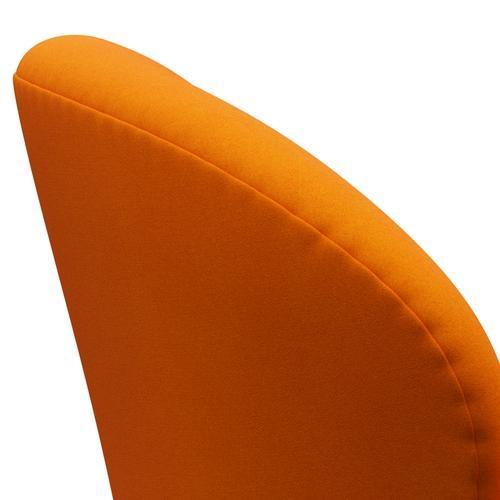 Lounge židle Fritz Hansen Swan, stříbrná šedá/divina Orange Dark