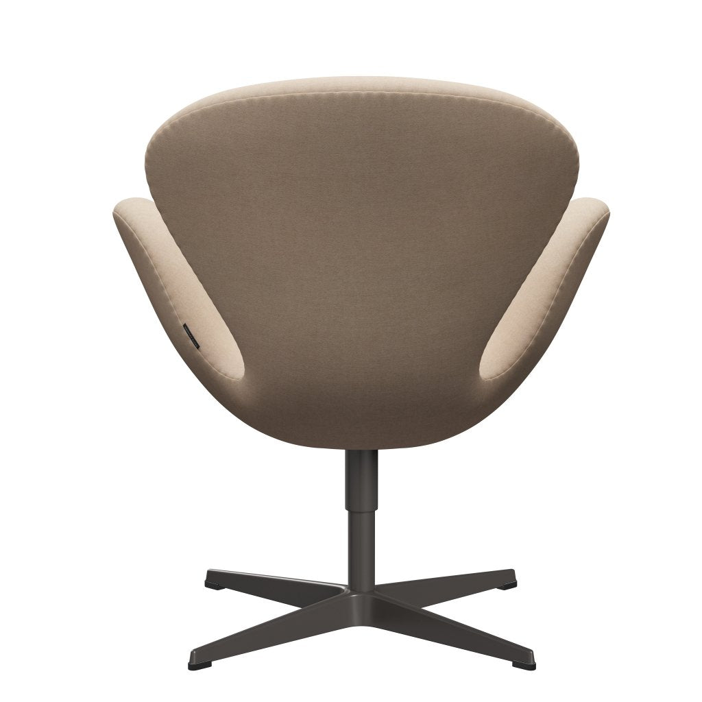 Fritz Hansen Swan Lounge Chair, Warm Graphite/Divina Md Crème