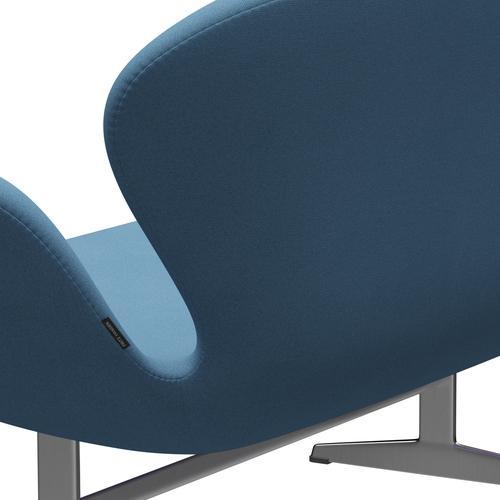 Fritz Hansen Swan Sofa 2 Seater, satén kartáčovaný hliník/tonus pastelový modrá