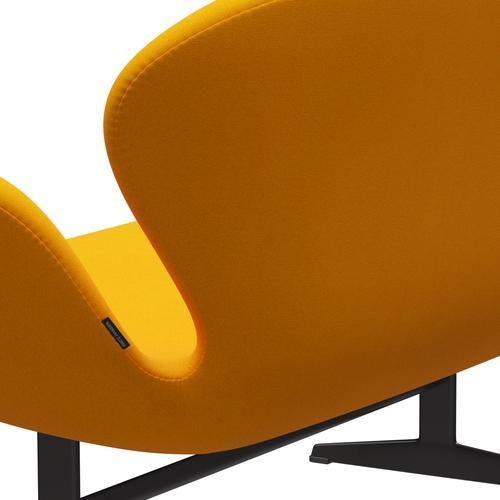 Fritz Hansen Swan Sofa 2 Seater, teplý grafit/Tonus Yellow Orange