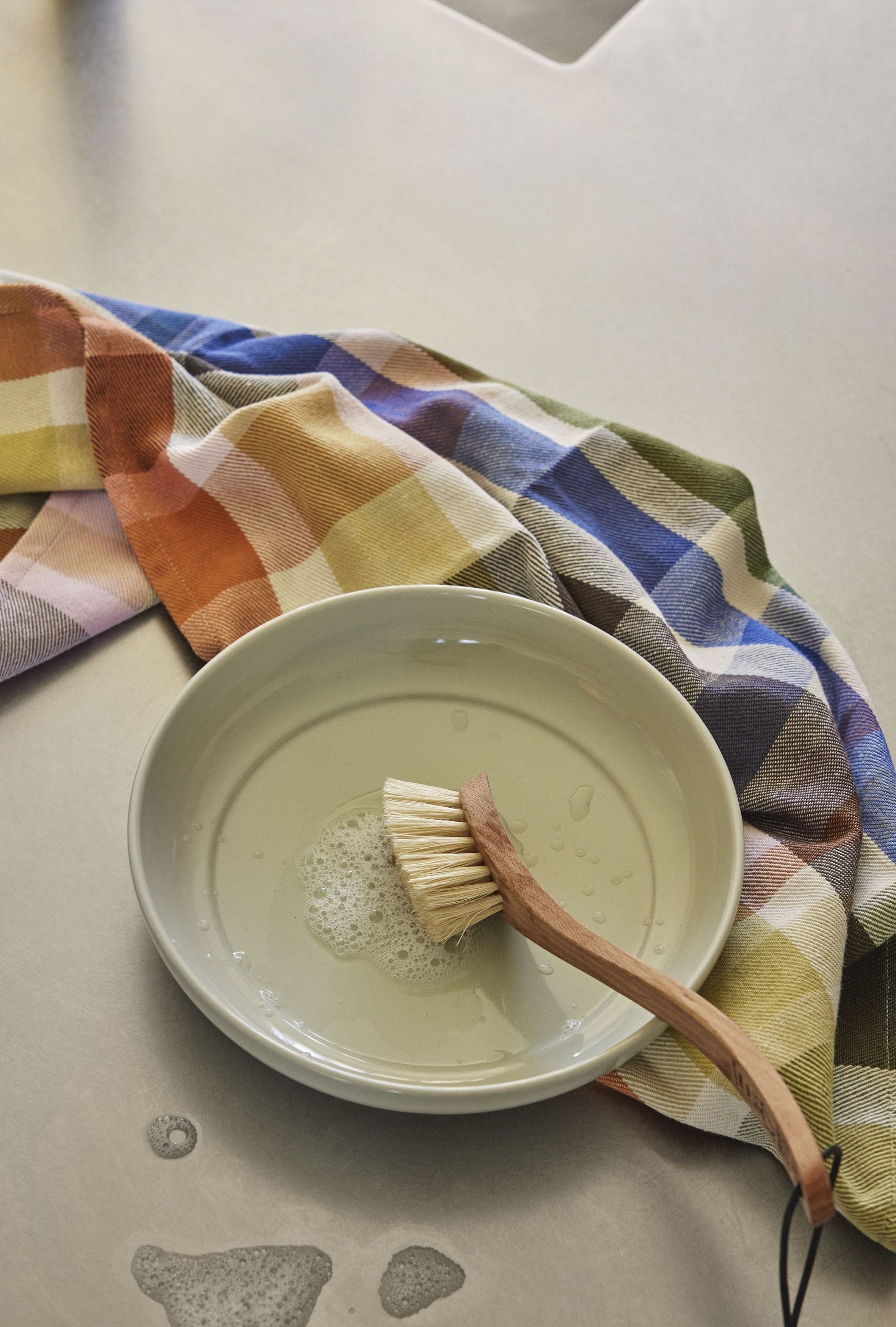 Hübsch Amare Drinel Plate, světle modrá