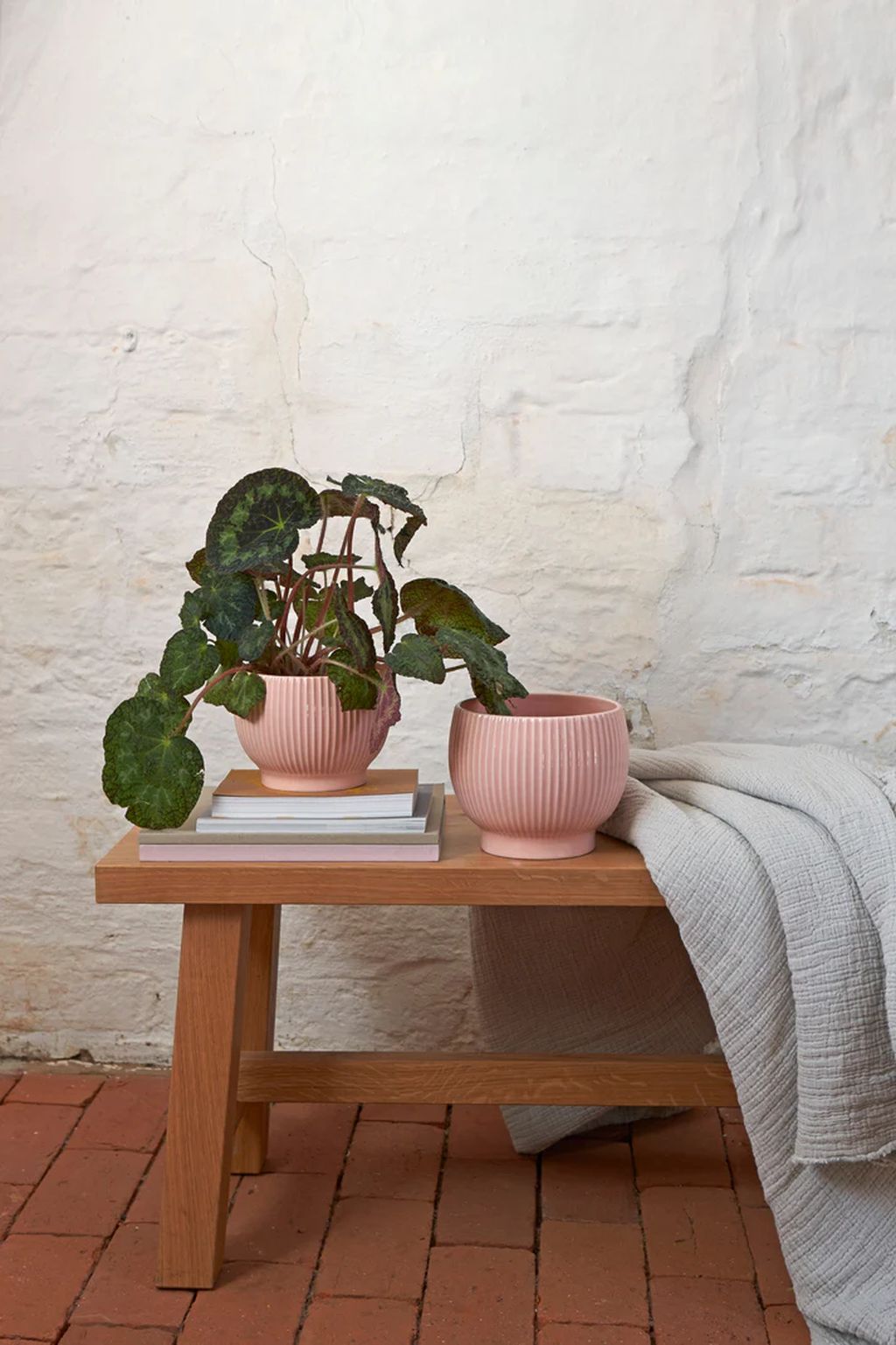 Knabstrup Keramik Flowerpot s koly Ø 14,5 cm, růžový