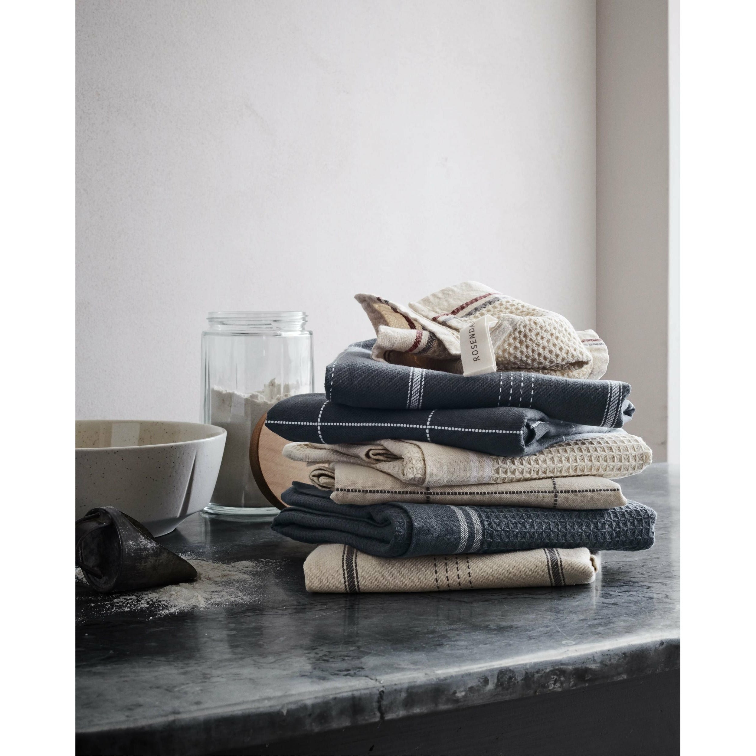 Rosendahl Alpha Tea Towel, Dark Grey