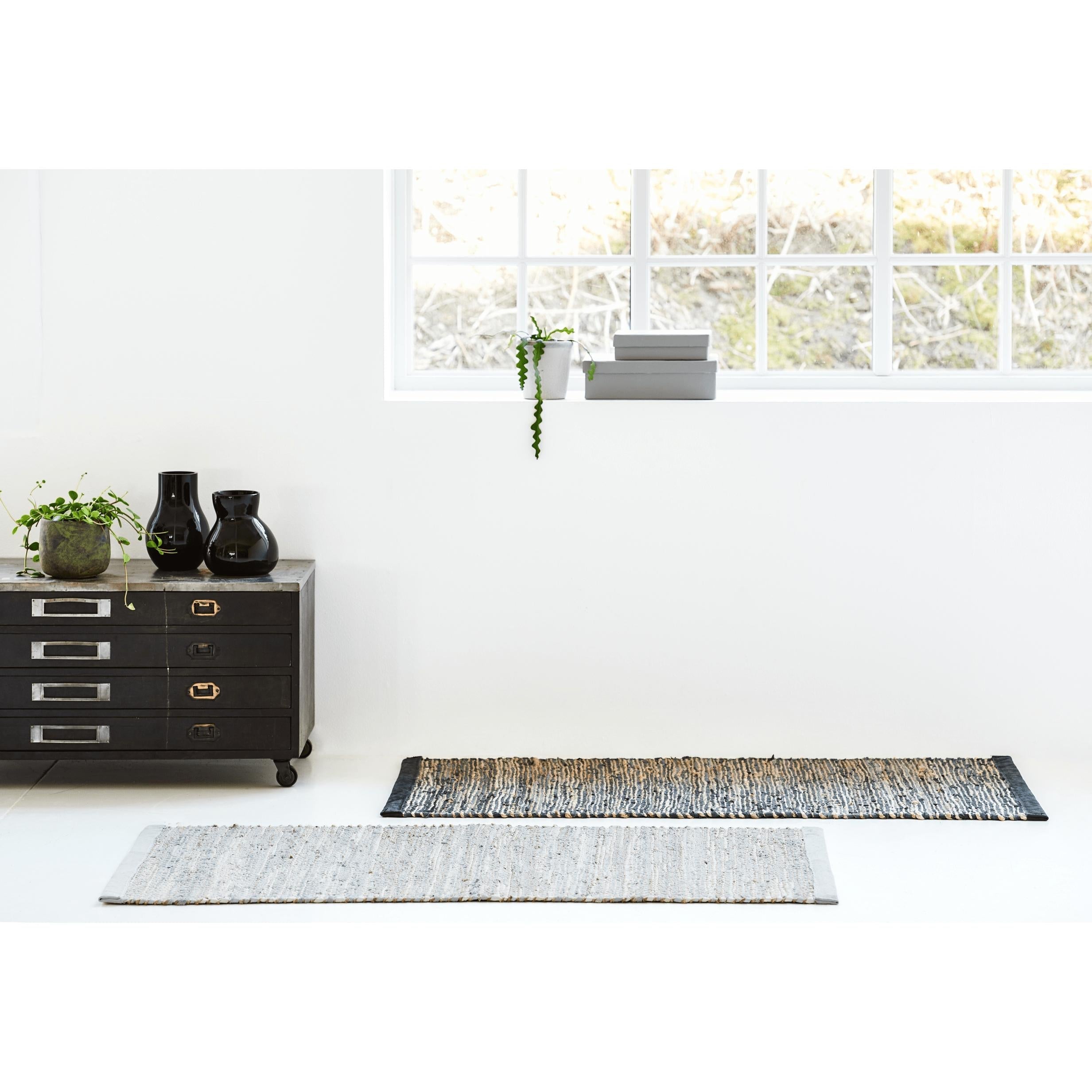Koberec pevná jutová koberec hladká šedá, 75 x 200 cm