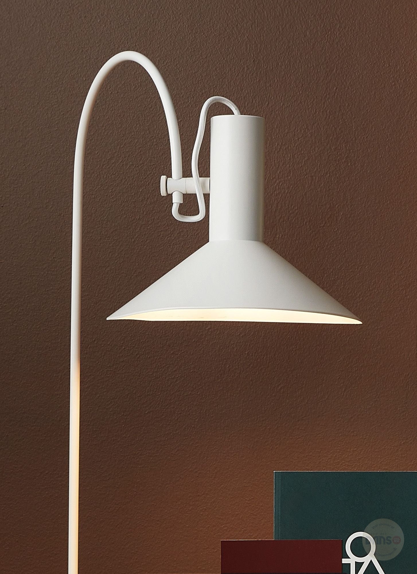 Jarní kodaňská stolní lampa, bílá