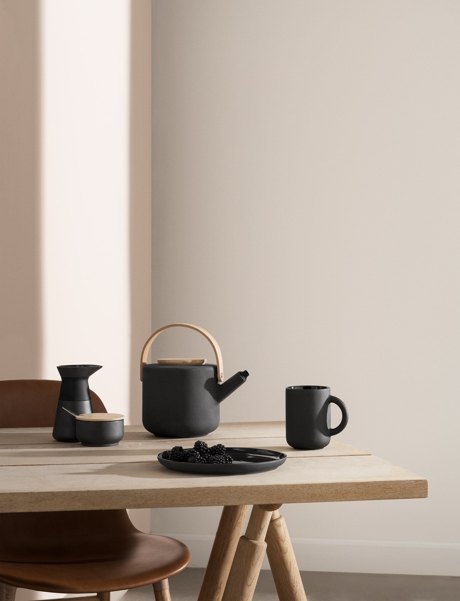 Stelton Theo Milk Jug 0,4 l, černá